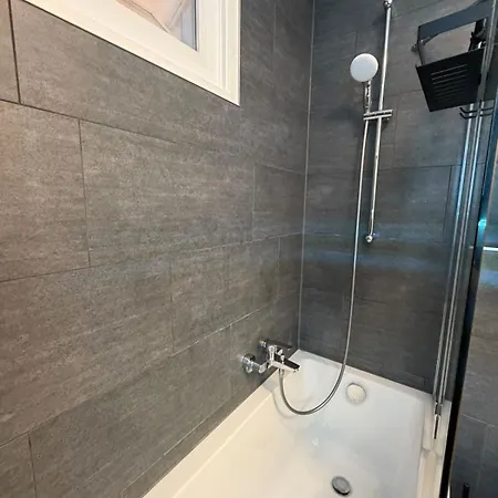 Goldenkey-suites - Spacious Luxury In The Heart Of Old Town - Premium Open-plan Kitchen Augsburg