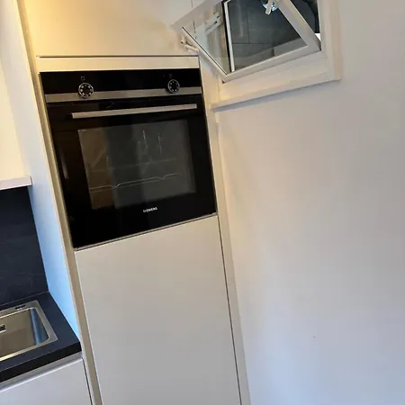 Apartment Goldenkey-suites - Spacious Luxury In The Heart Of Old Town - Premium Open-plan Kitchen
