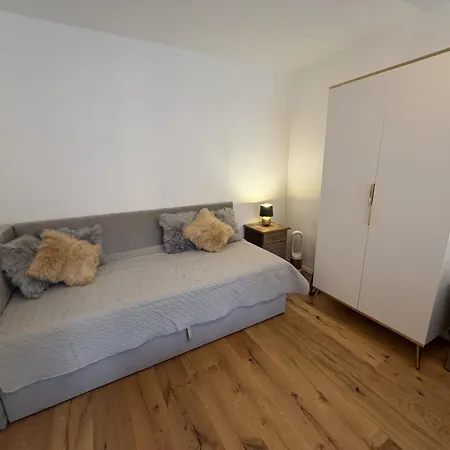 Goldenkey-suites - Spacious Luxury In The Heart Of Old Town - Premium Open-plan Kitchen