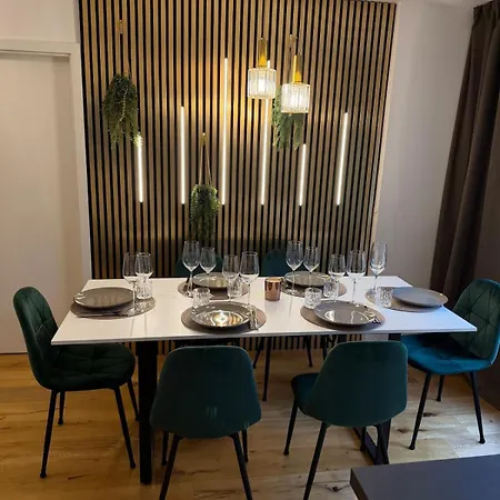 아파트 Hochwertige Goldenkey Mitten In Der Altstadt *