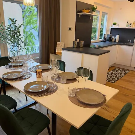 Apartment Goldenkey-suites - Spacious Luxury In The Heart Of Old Town - Premium Open-plan Kitchen