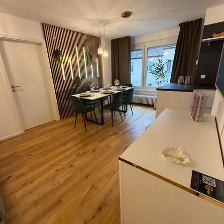 Goldenkey-suites - Spacious Luxury In The Heart Of Old Town - Premium Open-plan Kitchen