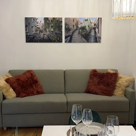 Goldenkey-suites - Spacious Luxury In The Heart Of Old Town - Premium Open-plan Kitchen Augsburg