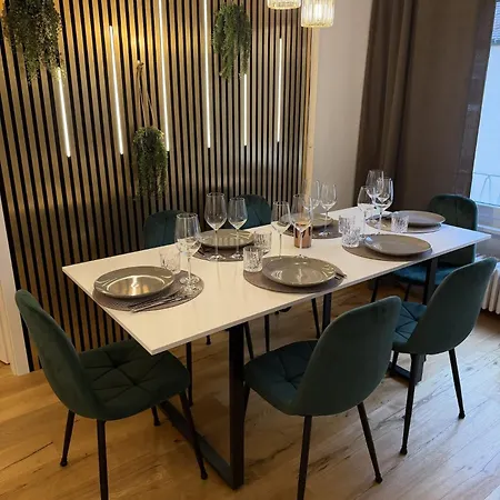Goldenkey-suites - Spacious Luxury In The Heart Of Old Town - Premium Open-plan Kitchen Apartment *