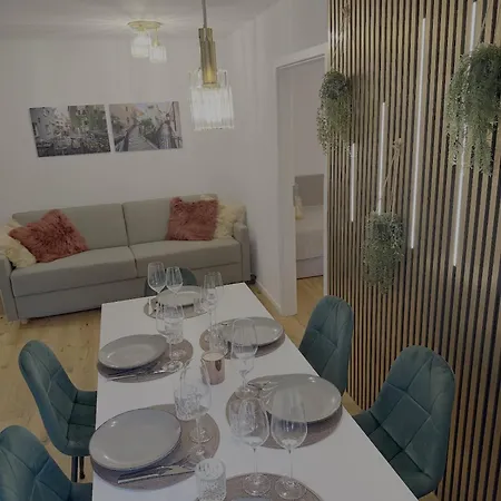 Goldenkey-suites - Spacious Luxury In The Heart Of Old Town - Premium Open-plan Kitchen Apartment Augsburg