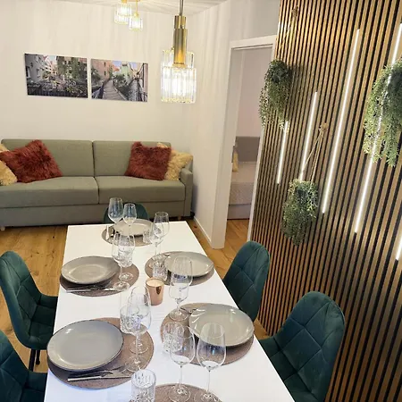 Hochwertige Goldenkey Mitten In Der Altstadt אוגסבורג