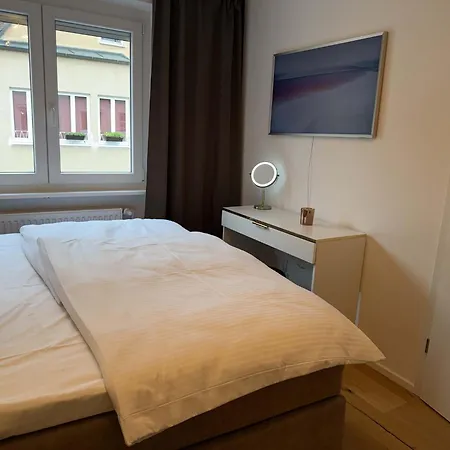 Goldenkey-suites - Spacious Luxury In The Heart Of Old Town - Premium Open-plan Kitchen