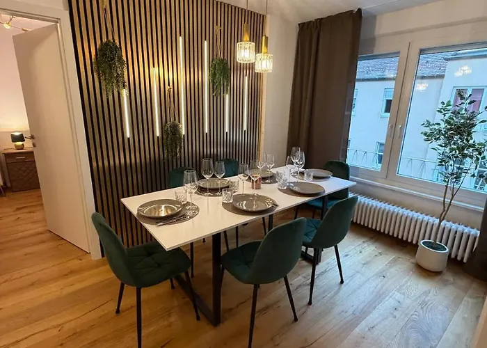 Hochwertige Goldenkey Mitten In Der Altstadt Appartement *