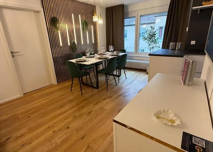 Hochwertige Goldenkey Mitten In Der Altstadt