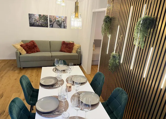 Hochwertige Goldenkey Mitten In Der Altstadt אוגסבורג